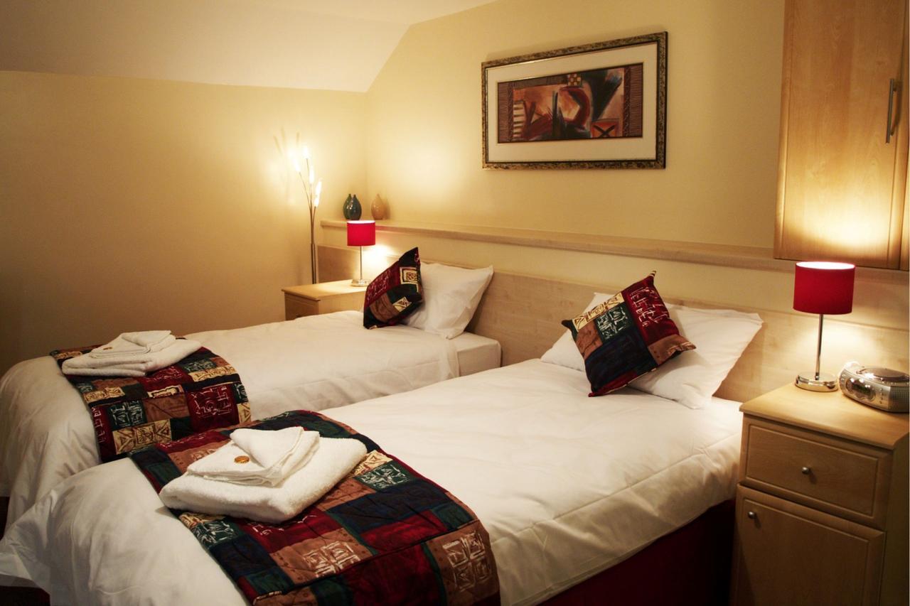 Hotel Hawk House West Camel Esterno foto