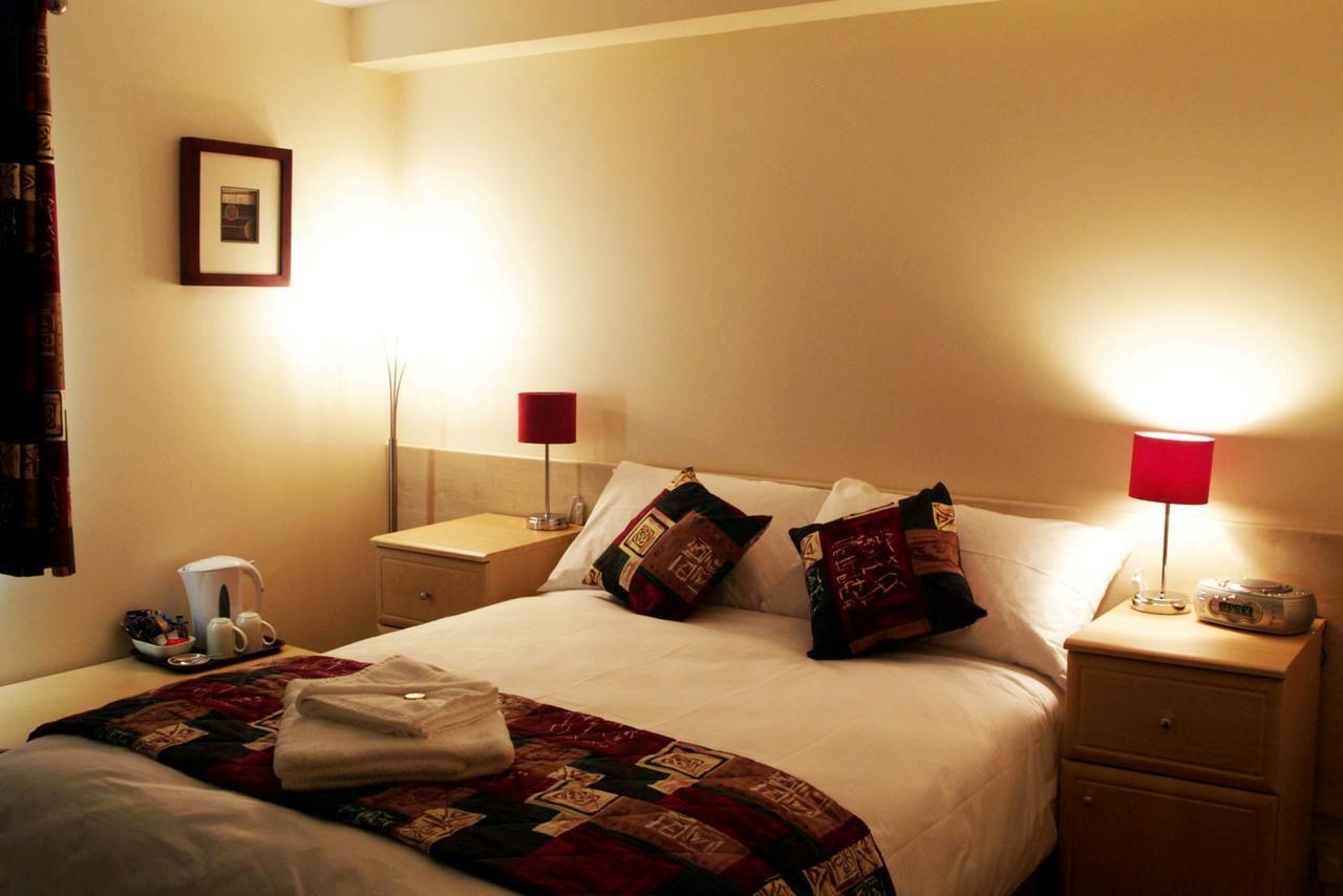 Hotel Hawk House West Camel Esterno foto